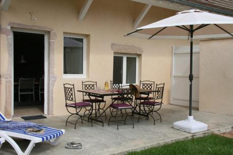 La Fontenelle - Lovely Holiday House With Swimming Pool Cuisery Esterno foto