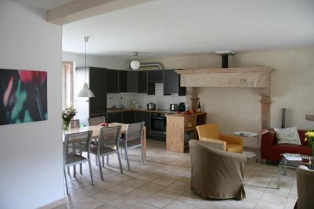 La Fontenelle - Lovely Holiday House With Swimming Pool Cuisery Esterno foto
